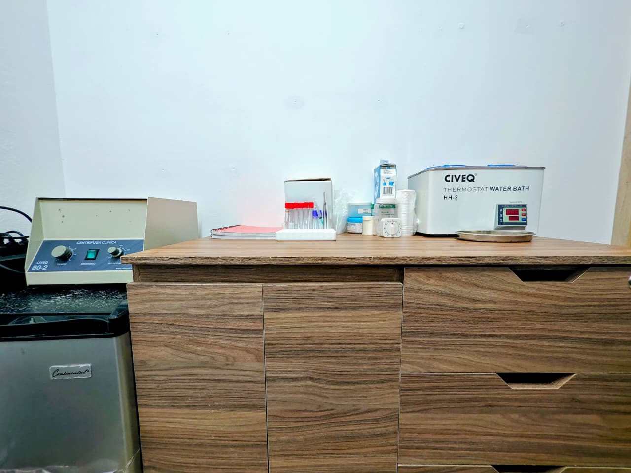 Equipo y material del laboratorio clínico